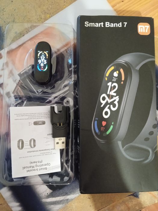 Продаються смарт часи м7