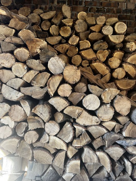 Дрова дубові сухі 1500