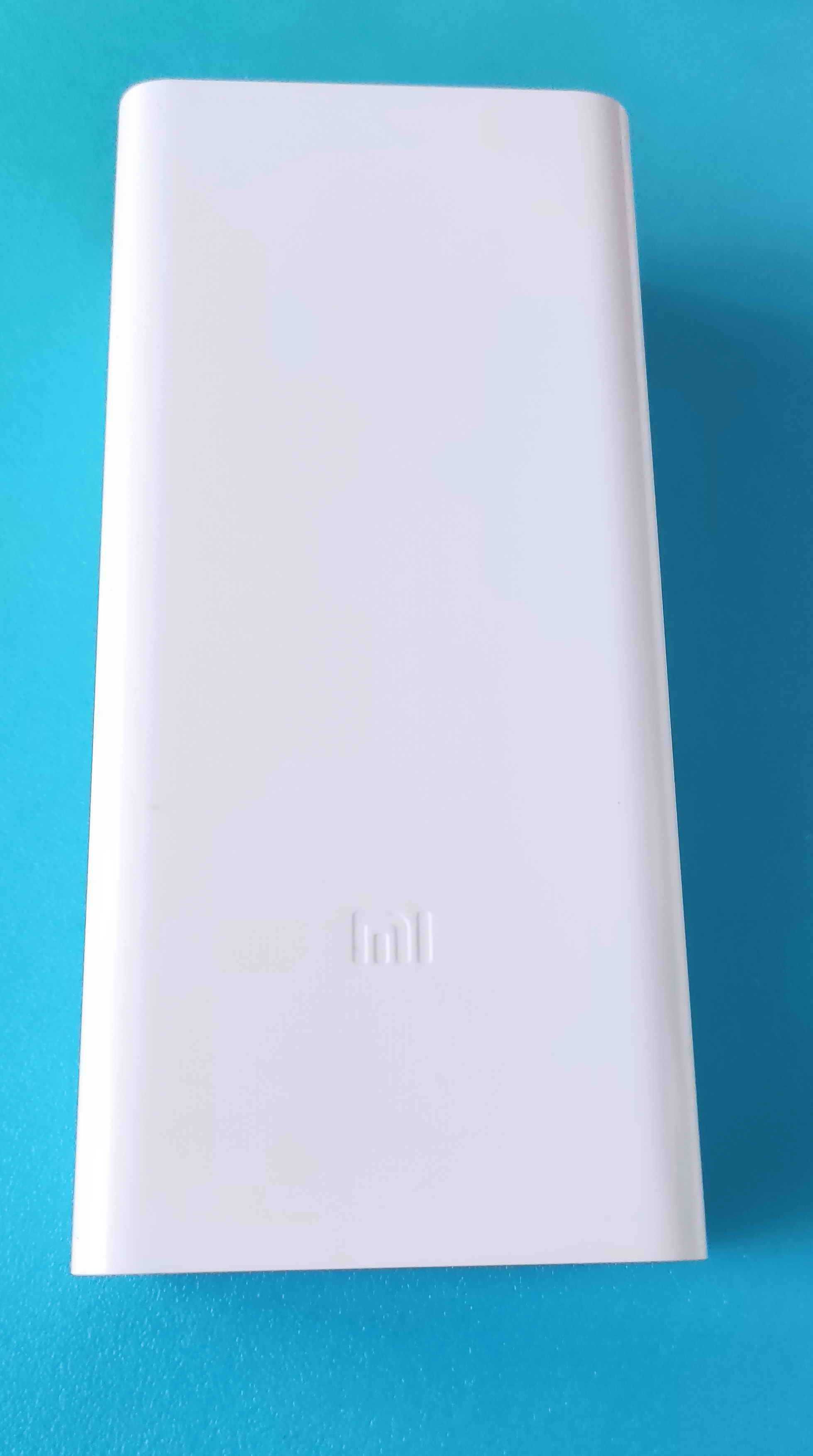 Повербанк Xiaomi  30000 mAh, 18 Вт. Quick сharge. White