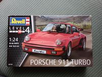 Revell Porsche 911 Turbo model do sklejania 1:24