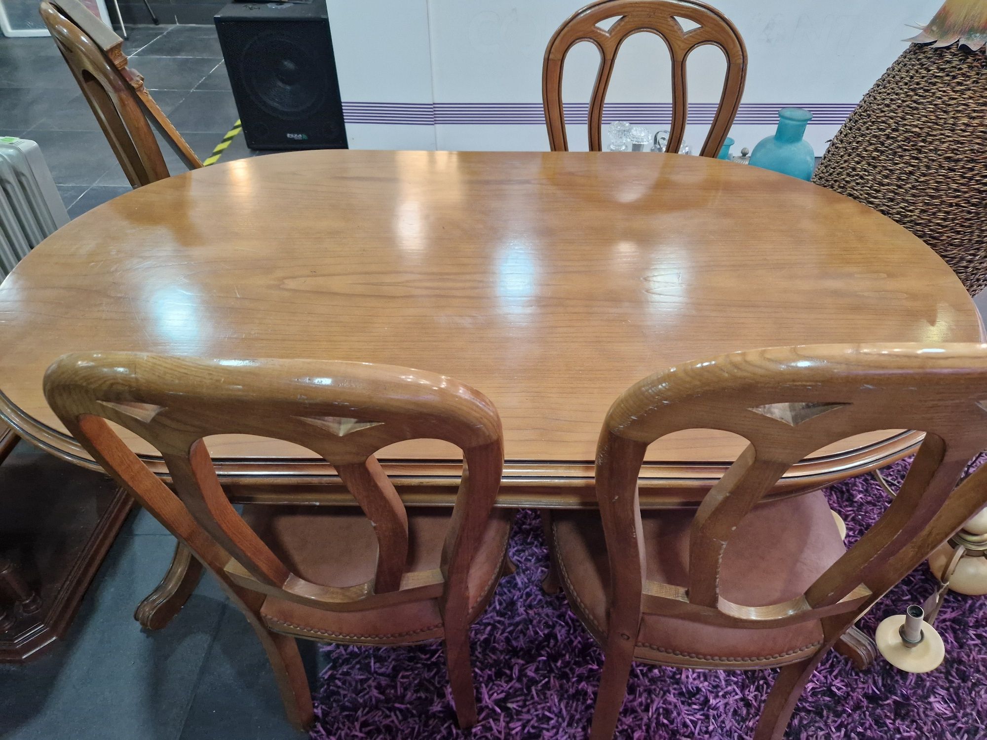 Mesa  de sala de jantar com 4 cadeiras