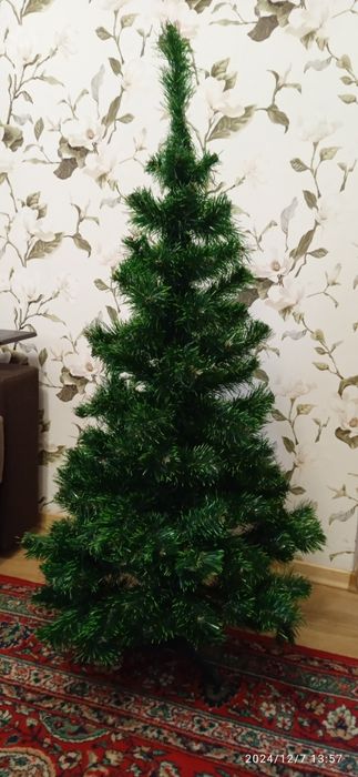 Продам штучну  ялинку