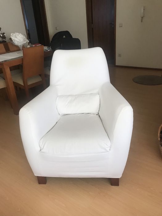 Dois Sofás (pelo preço de um)