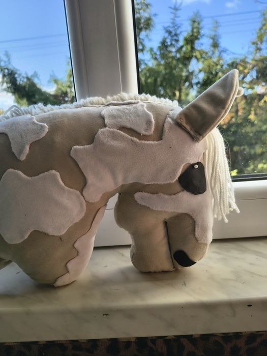 Hobby horse kremowo biały