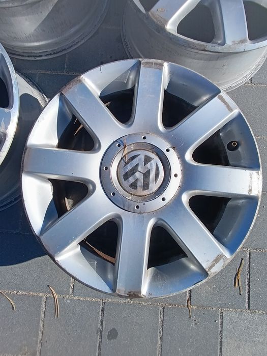 Oryginalne felgi aluminiowe od WV Golf MK6 16 cali