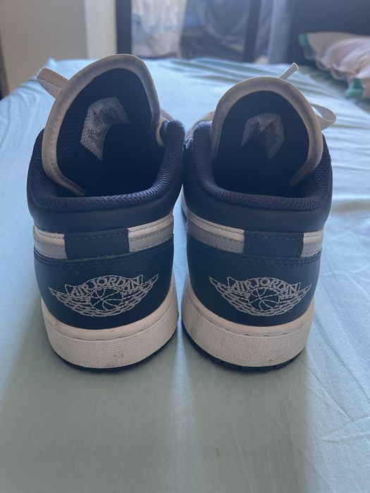 Tenis nike 36.5 azul branco e cinza como novos