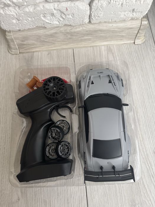 Дрифт машинка Porsche Nissan skyline GTR R35