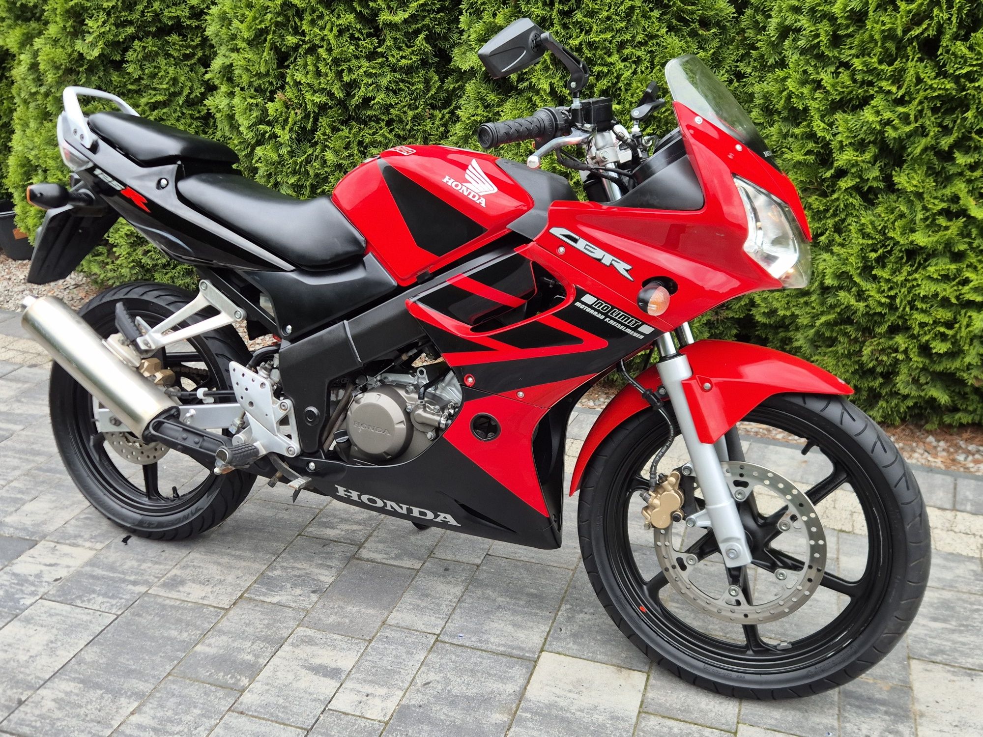 Honda Cbr 125 r 16000 km !  Zadbana kat b a1