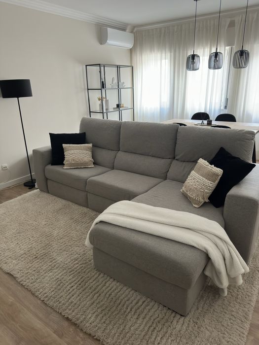 Sofá cama com arrumacão - como novo