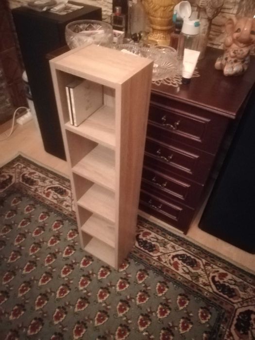 Sprzedam Półkę na CD