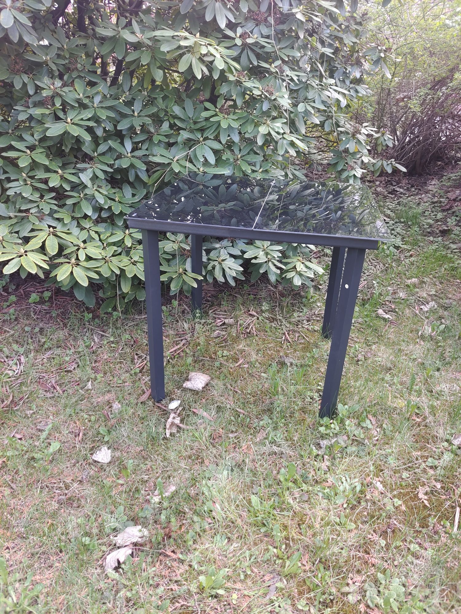 Stolik ogrodowy czarny 80x80