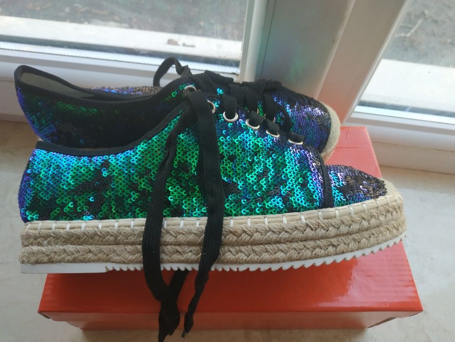 Эспадрильи в пайетках