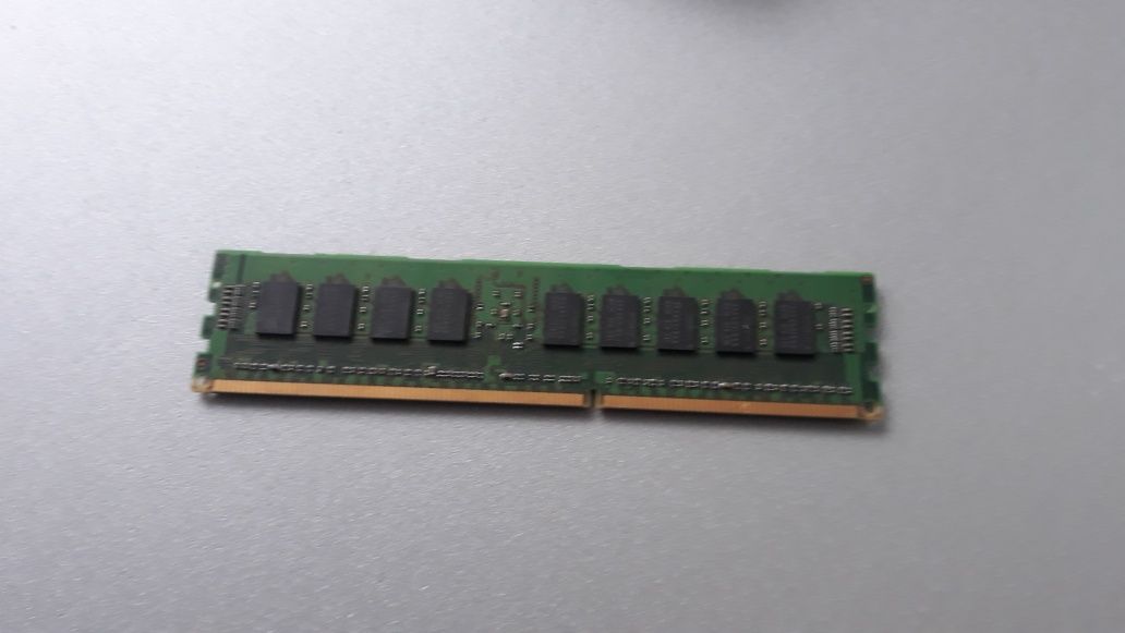 Пам'ять DDR 2GB.