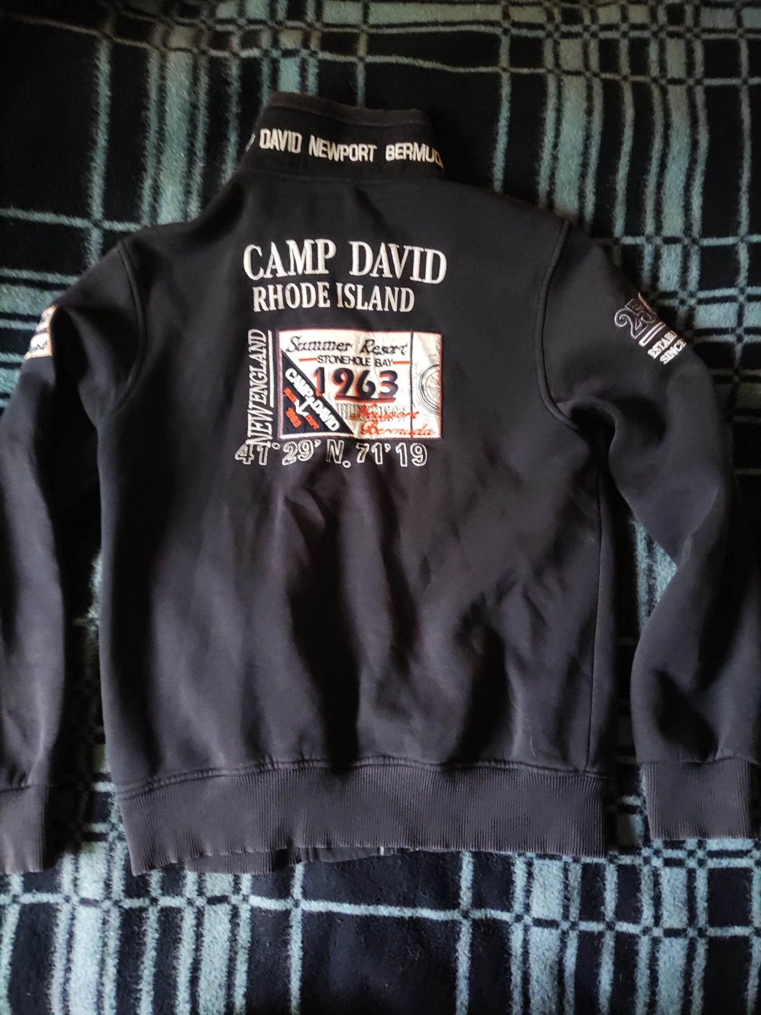 Kurtka, Bluza Camp David roz L