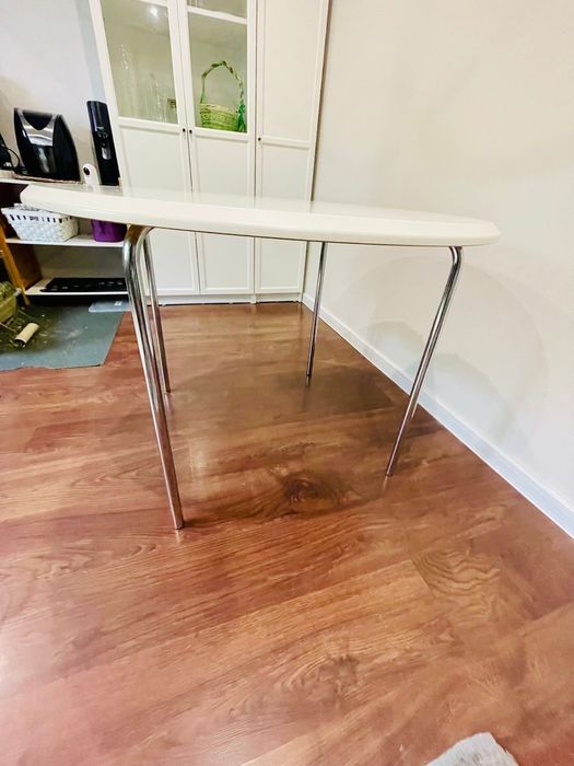 Stol do kuchni jadalni