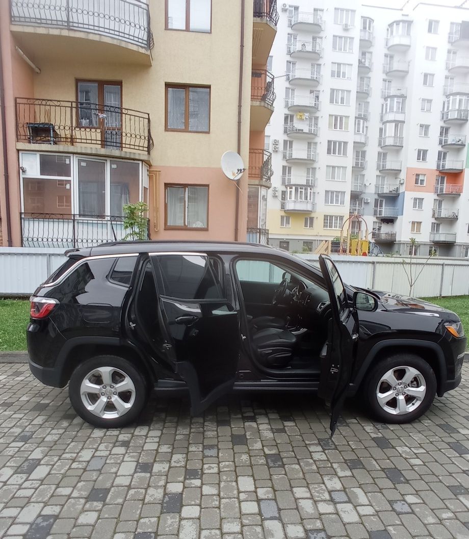 Jeep Compass. 2018