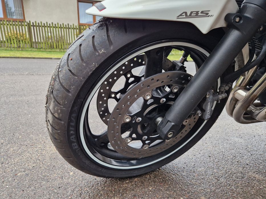 Suzuki Bandit 650S, Biała perła, Super Stan, Transport