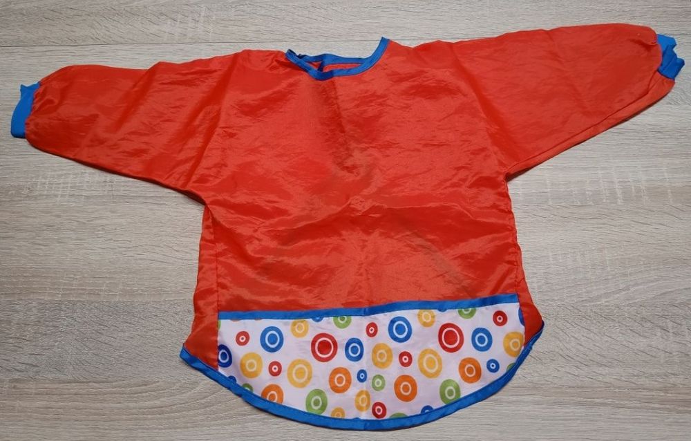 Fartuch dziecięcy Ikea z rękawkami czerwony