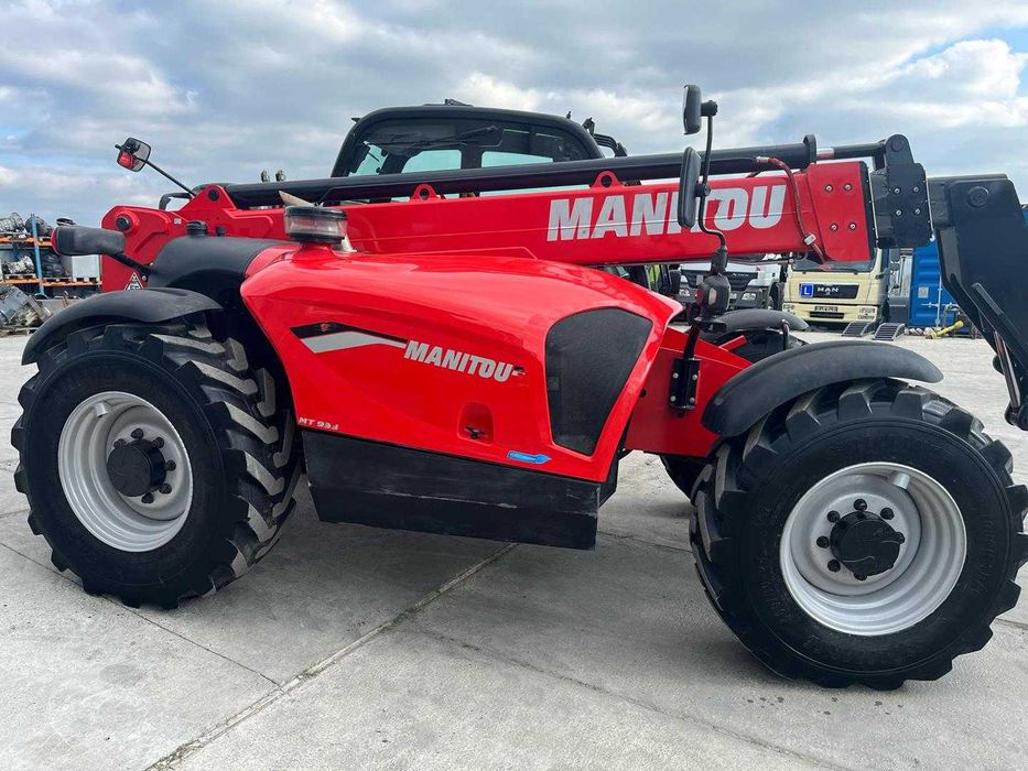 Wynajem ładowarki teleskopowej MANITOU 933– krótko i długoterminowo