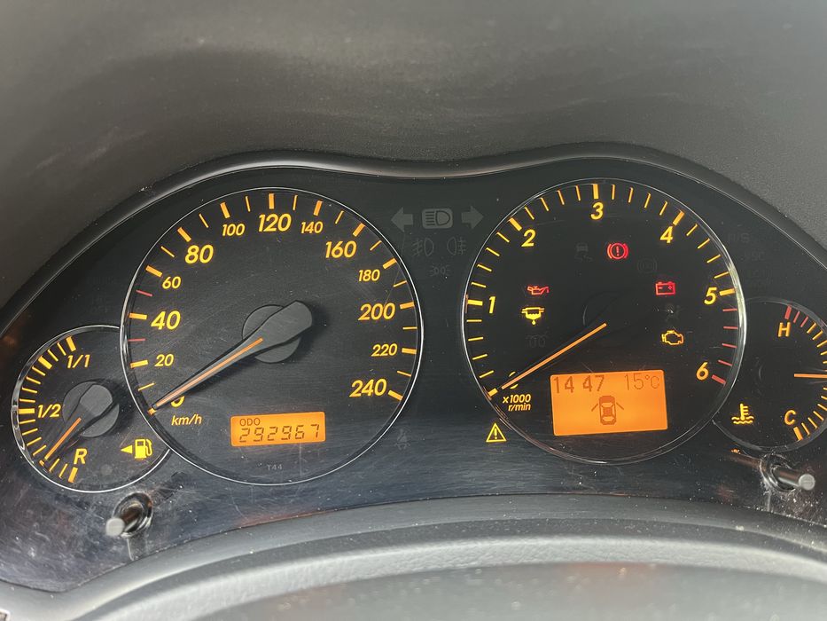 Toyota avensis t25 lift