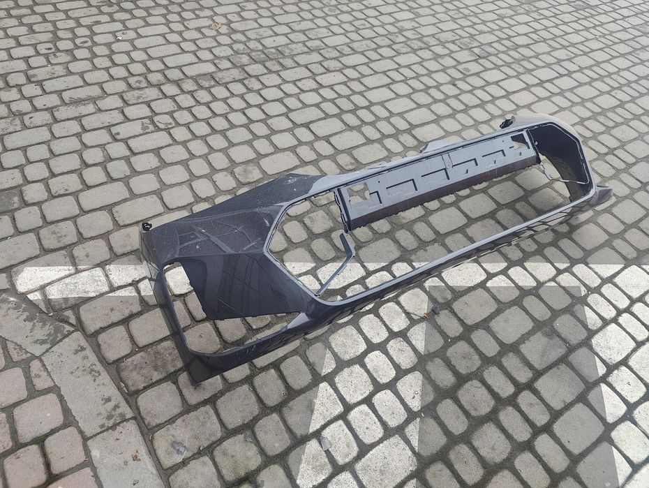 15857711 BMW бампер передній