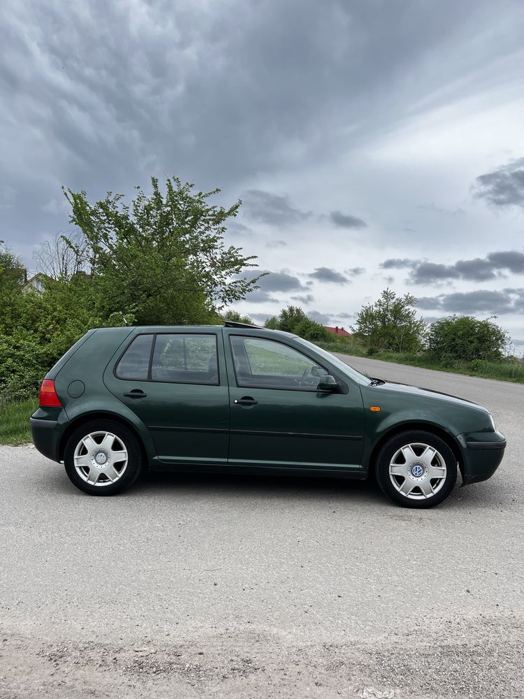 Volkswagen Golf 4