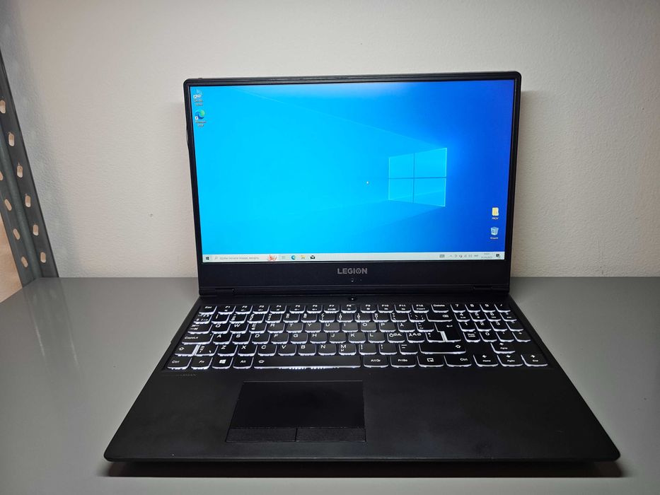 Ноутбук Lenovo Legion Y530\Core i5-8300H/8GB/