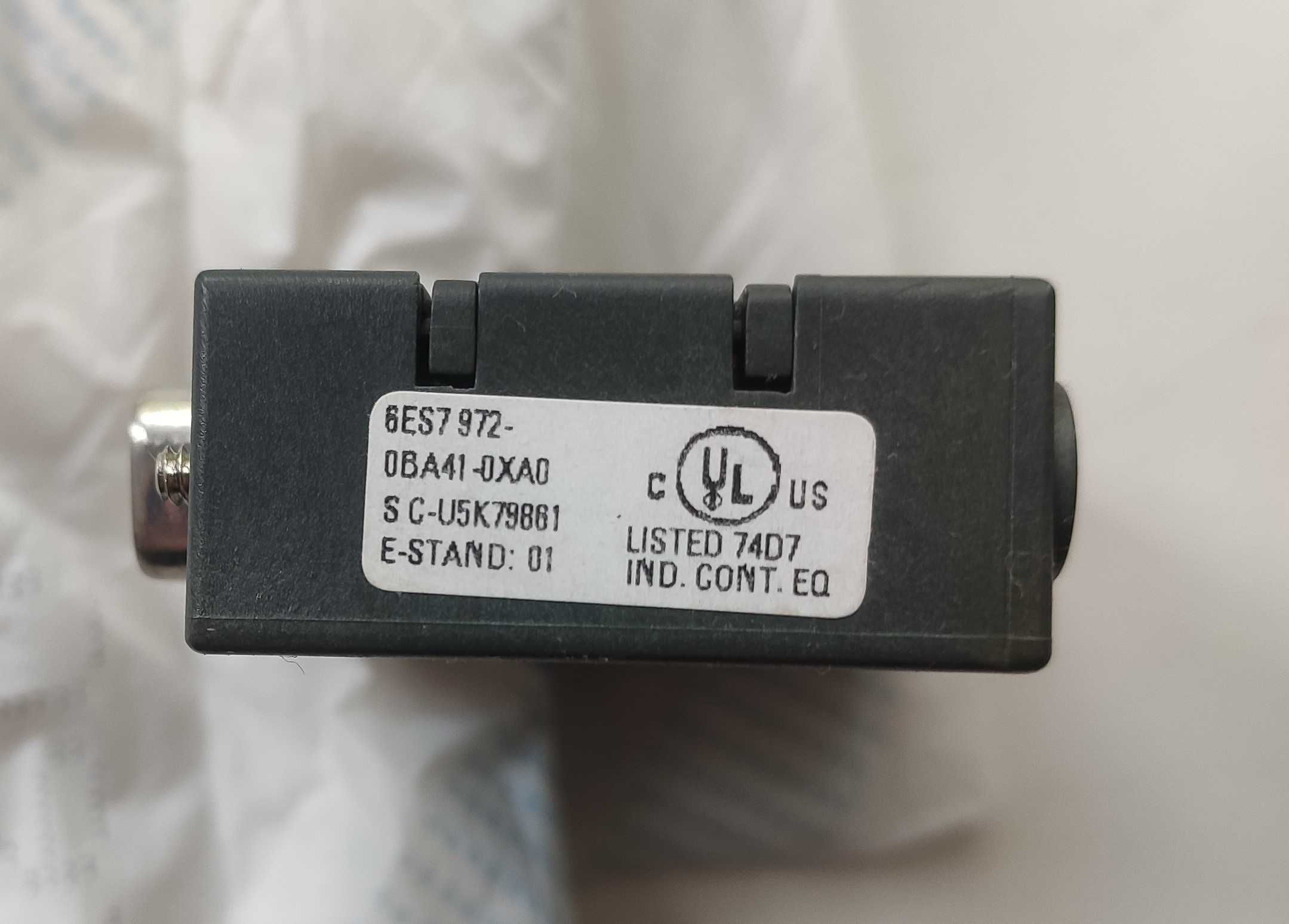 КОНЕКТОР для подключения к  PROFIBUS,Siemens 6ES7972-0BA41-0XA0