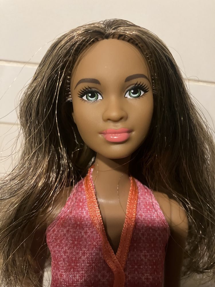 Barbie Fashionistas CJV75