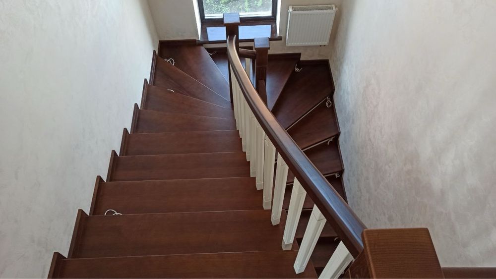 Вироби з дерева Фарбування Сходи з дерева Якісно