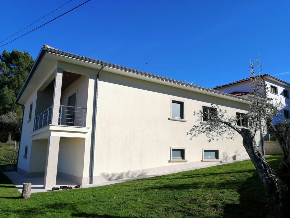 Vivenda em óptimas condições para venda