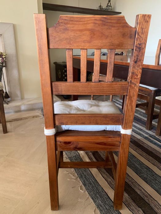 Mesa em madeira + cadeiras