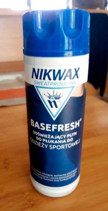 Płyn pielęgnujący Nikwax BaseFresh 300 ml