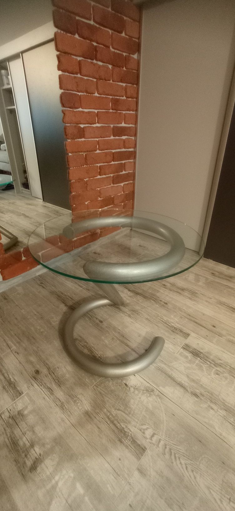 stolik szklany elegancki