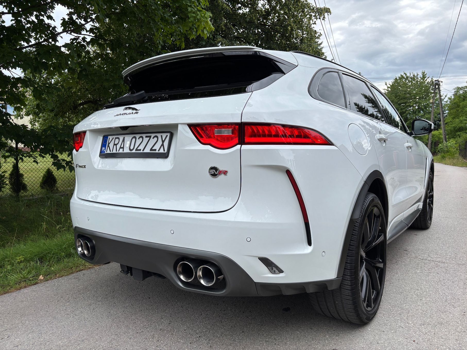 Jaguar F-Pace 5.0 550KM SVR AWD Automat Alu22” LED Navi Kamera360 Skóry Panorama PDC