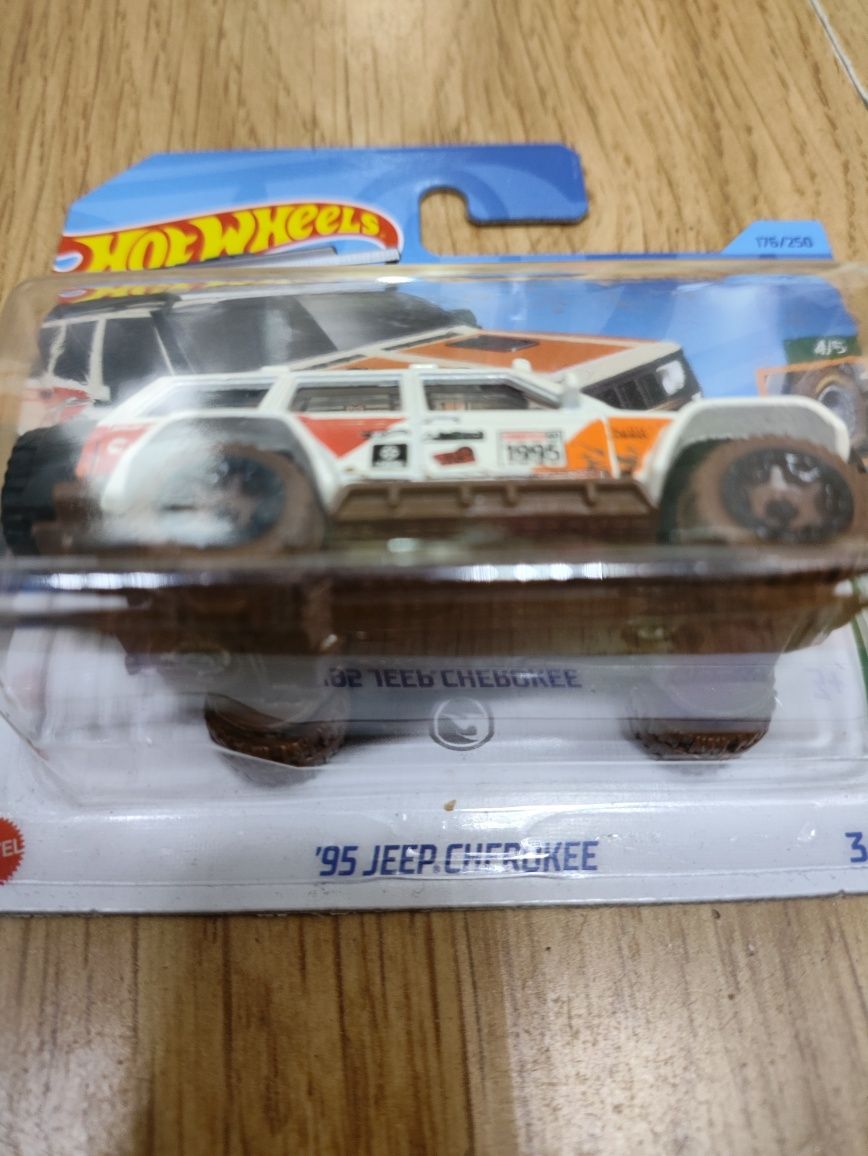 95 Jeep Cherokee Hot Wheels TH