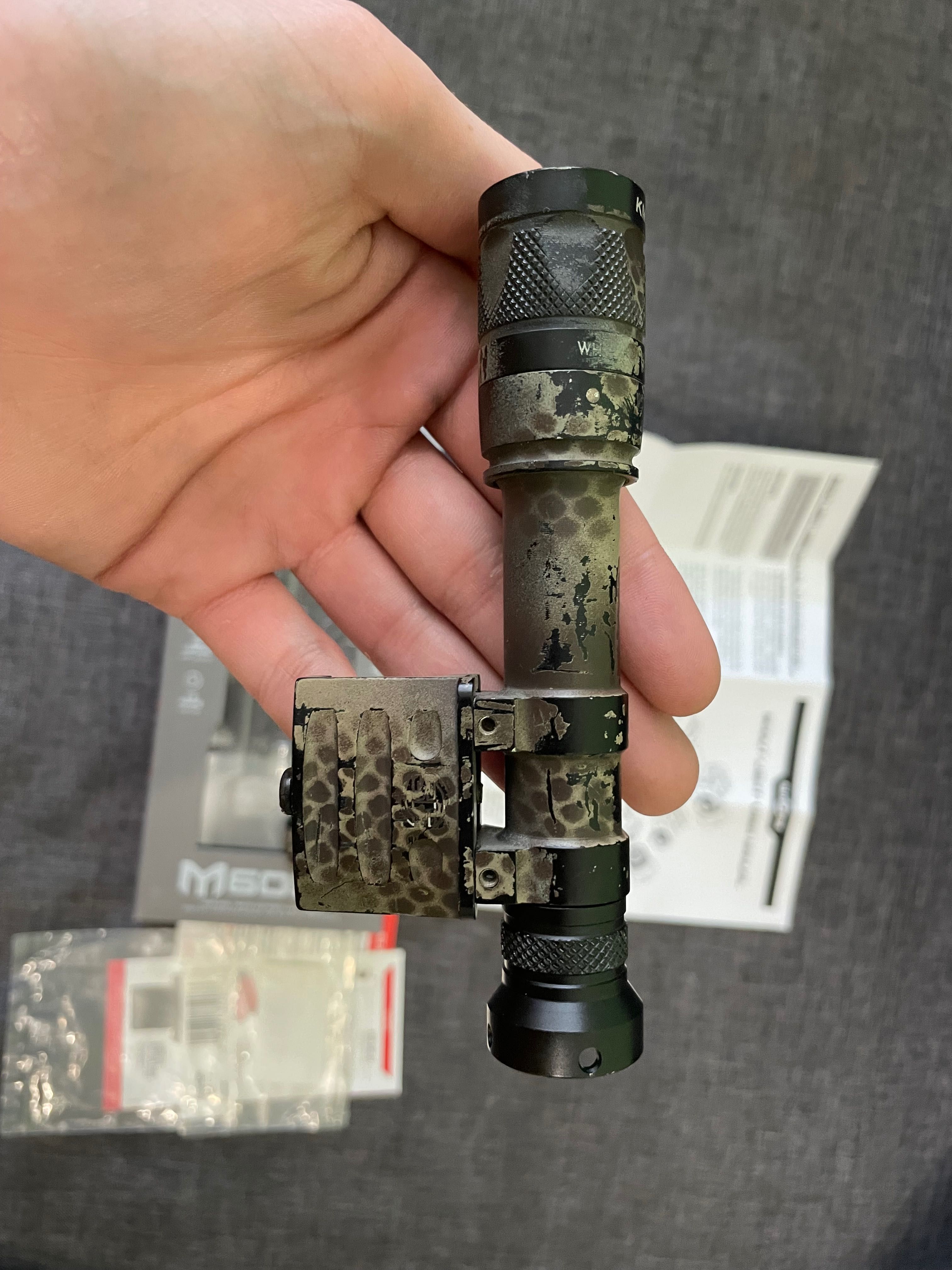 Latarka na broń Surefire M612V