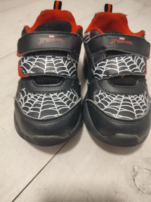 Buty roz 27 dlugosc wkładki 16cm