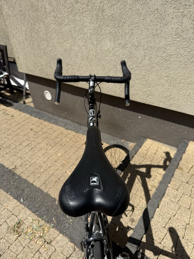 Romet huragan 2 szosa kolarzówka 58 nie scott cube giant specialized