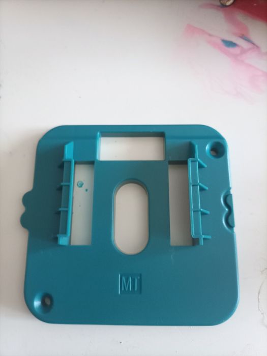 Uchwyt do baterii Makita