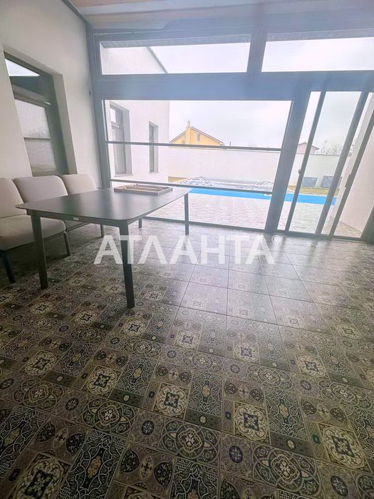 Одноэтажный дом на 20 сотках в пригороде Одессы