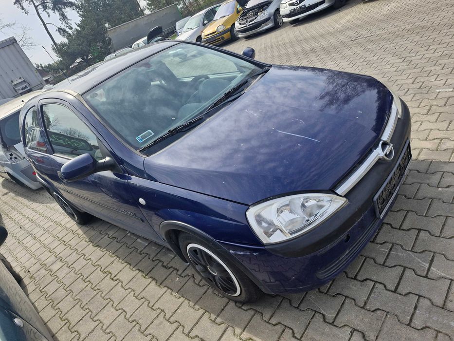 Opel Corsa C 1.7 diesel 75KM w całości na części #336