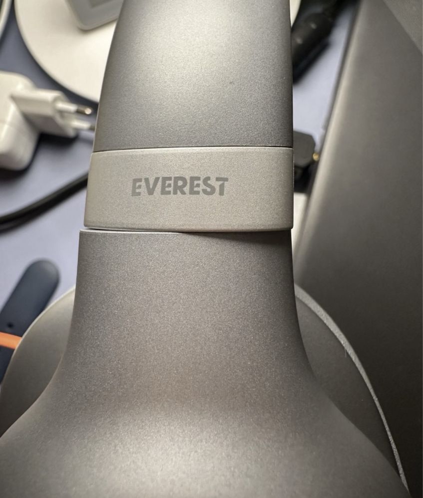 Навушники JBL Everest