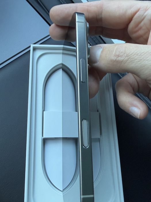 Iphone 16 Pro 128GB Titânio Natural