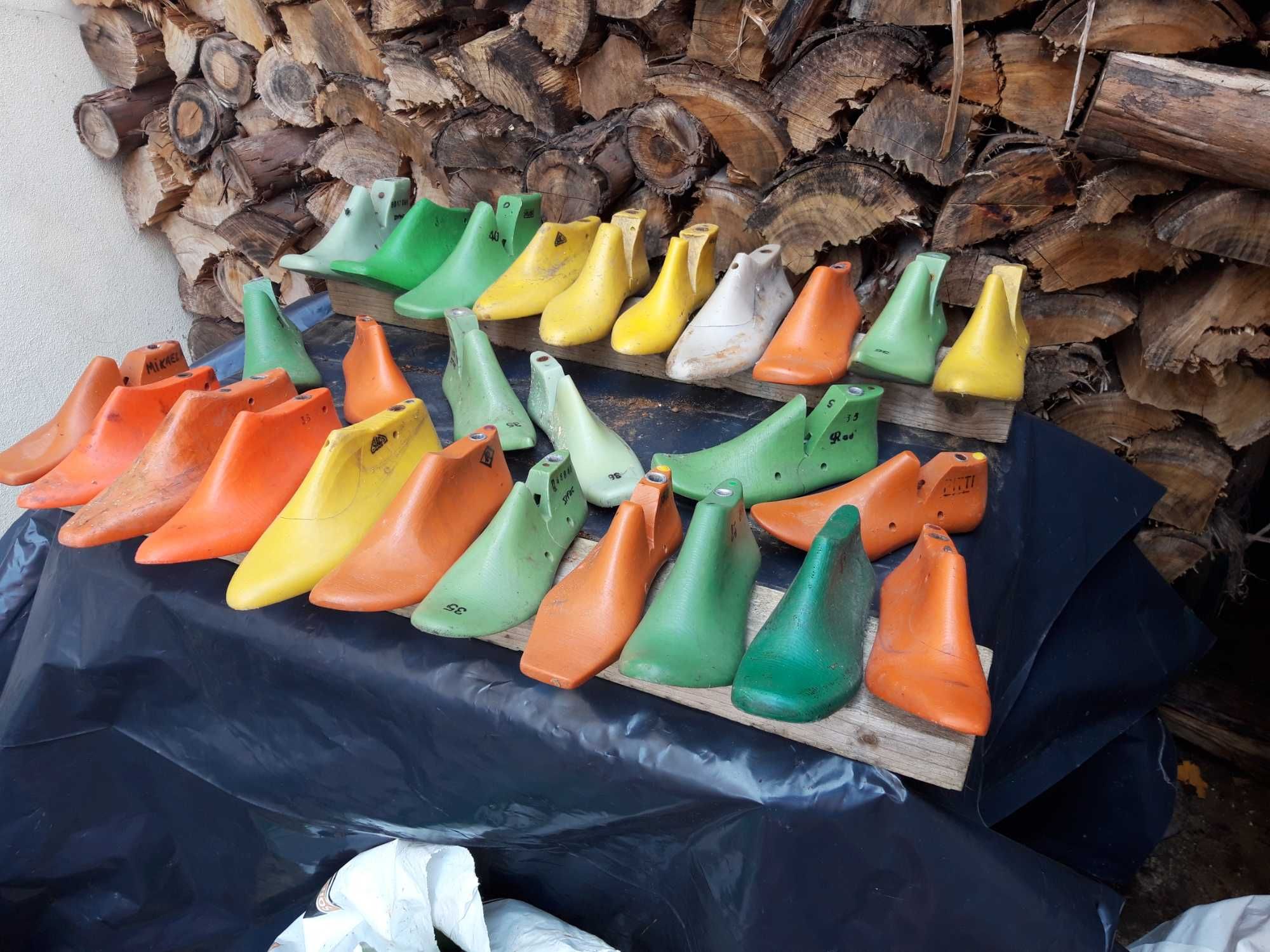 Formas sapatos varias cores e colecções