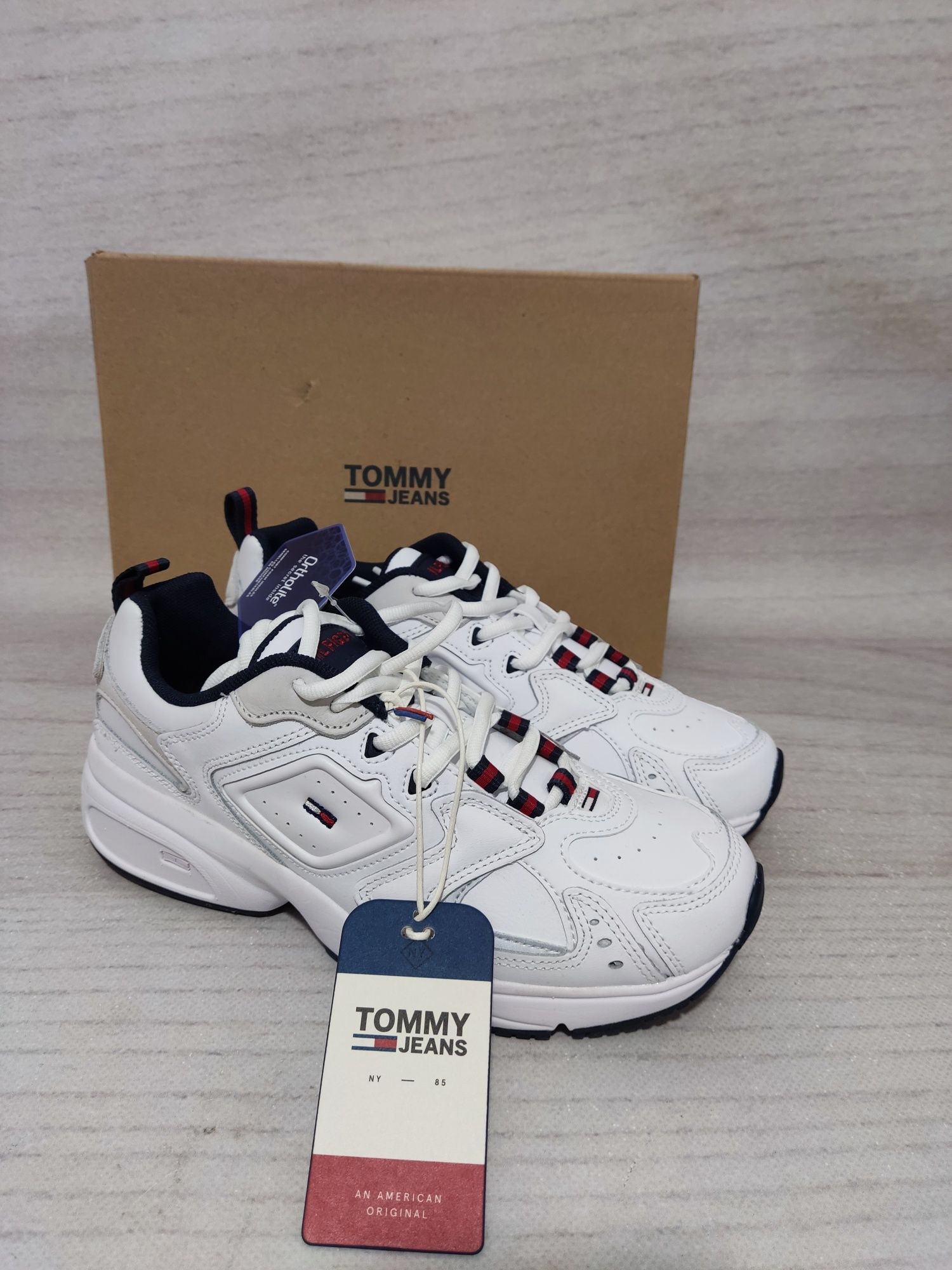 Кросівки жіночі tommy hilfiger heritage sneaker, Р.37,38,40