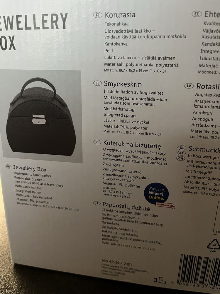 Szkatułka / kuferek na biżuterie