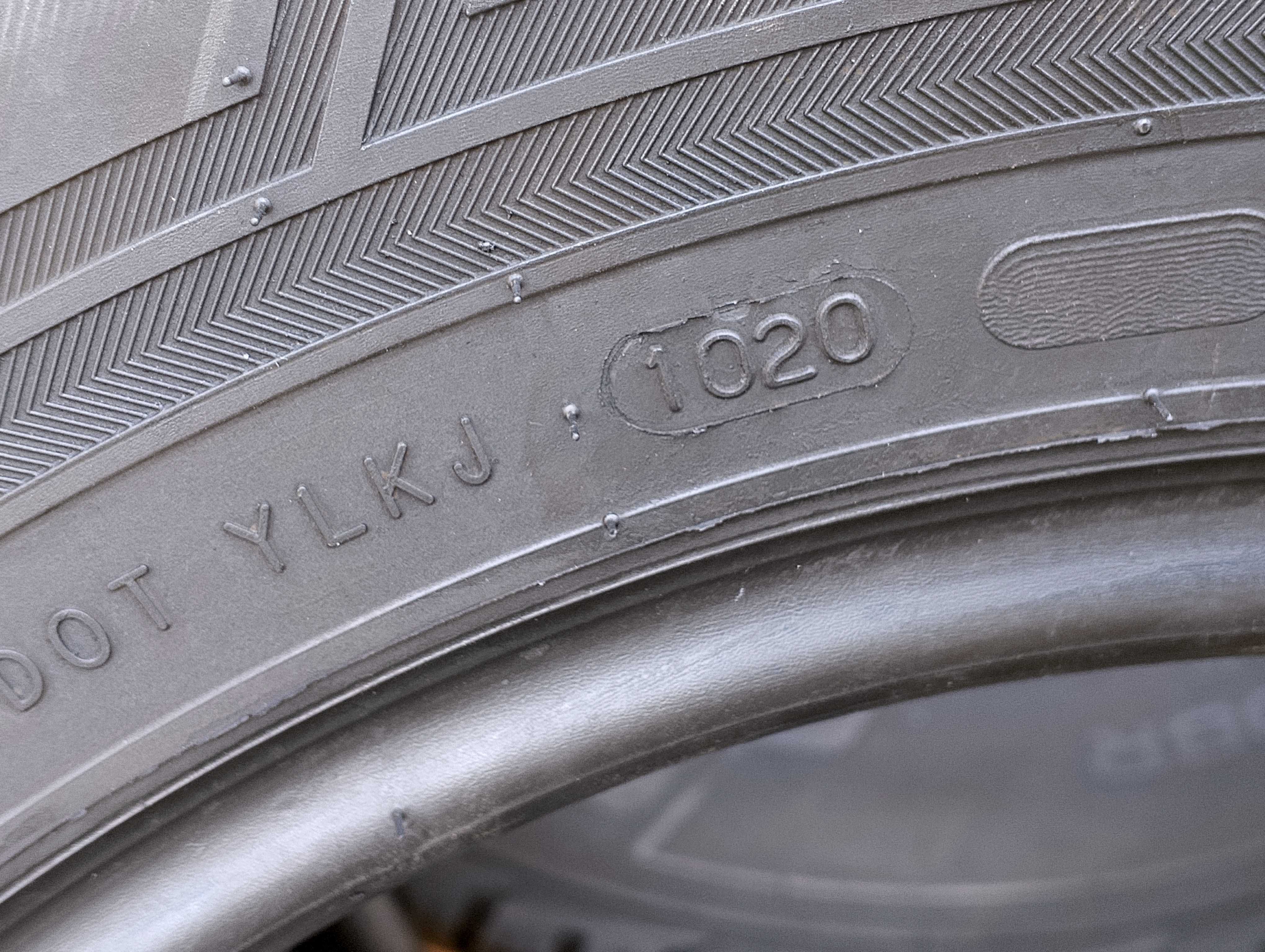 opony SUV jak NOWE  4 szt.205 /70/16 C Nokian Wa C3  rok 2020