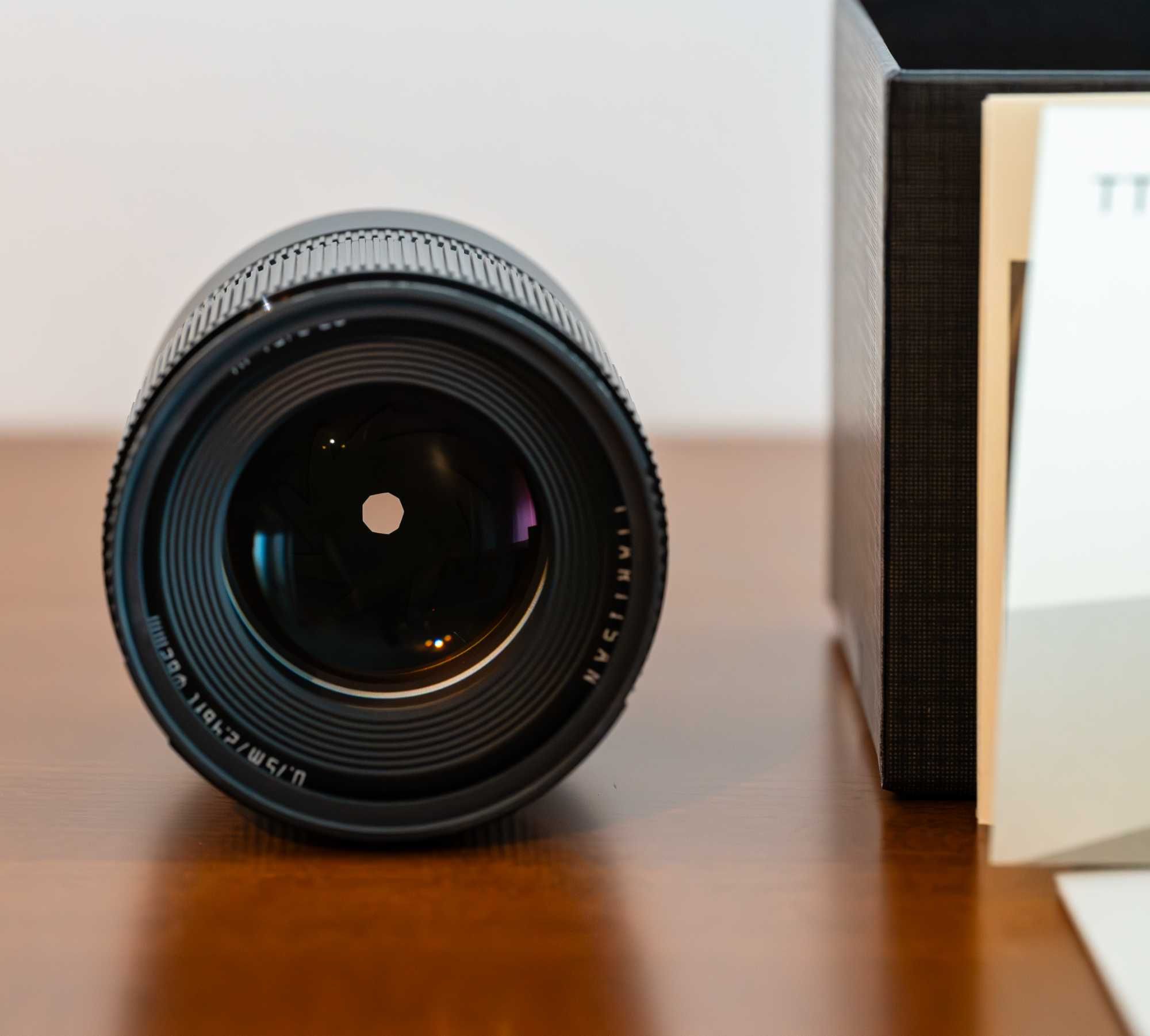 Objectiva AF TTArtisan 75mm f2 para Nikon Z
