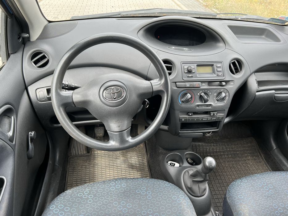 Toyota Yaris 1.0 65KM 2003r. "Rusty look"